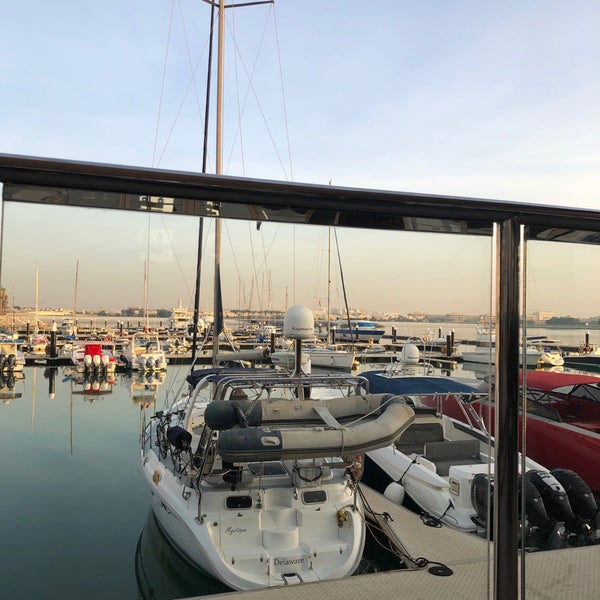 https://mdw-travel-data-us-east-1.s3.amazonaws.com/img/country/United-Arab-Emirates/Al-Hamra-Marina-and-Yacht-Club/img_03.jpg