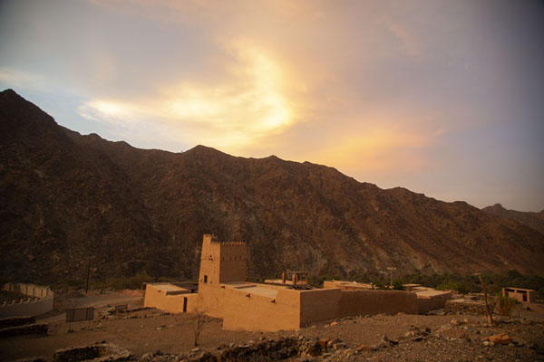 https://mdw-travel-data-us-east-1.s3.amazonaws.com/img/country/United-Arab-Emirates/Al-Hayl-Archaeological-Park/img_03.jpg