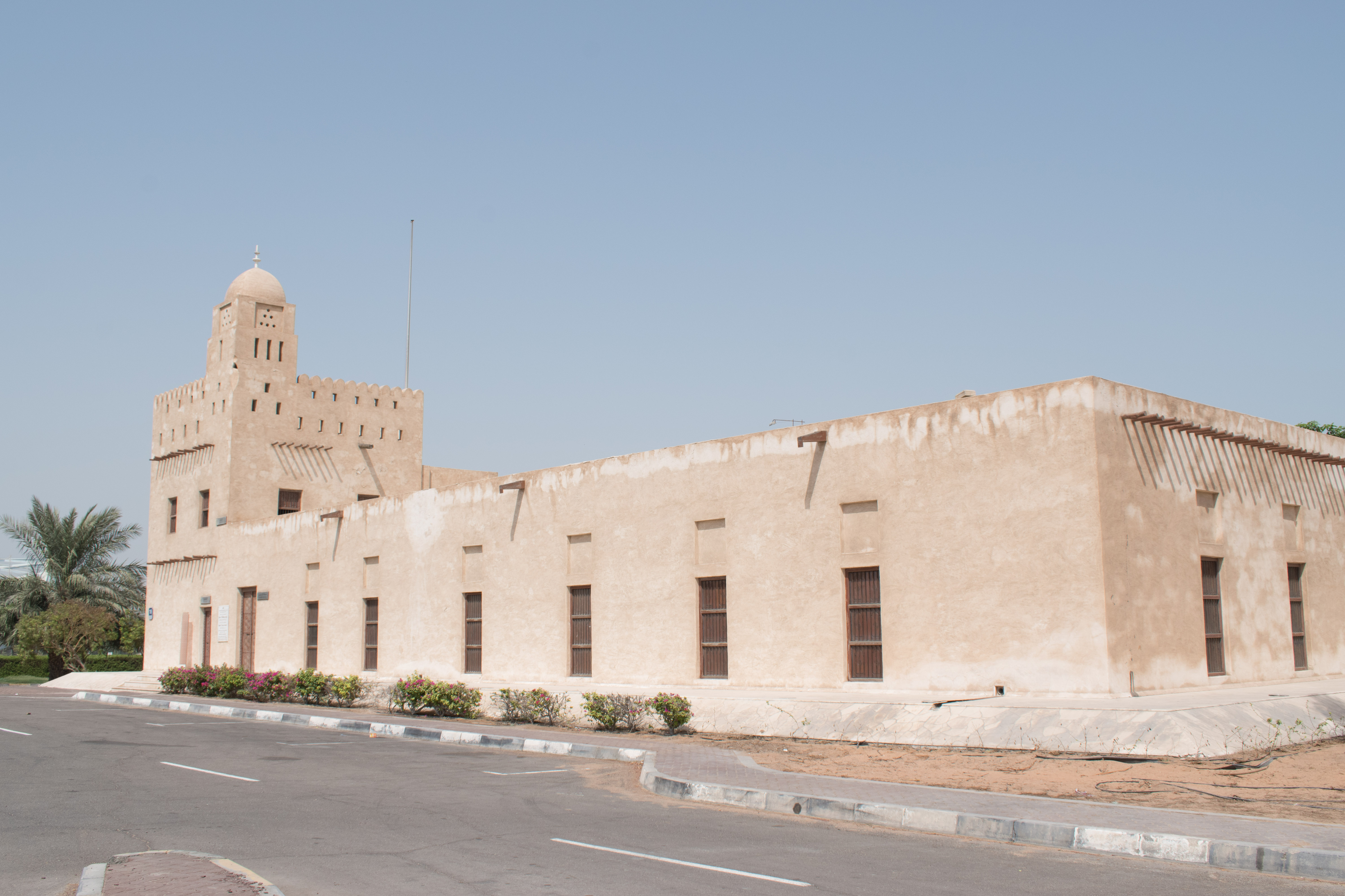 https://mdw-travel-data-us-east-1.s3.amazonaws.com/img/country/United-Arab-Emirates/Al-Maqtaa-Fort/img_03.jpg