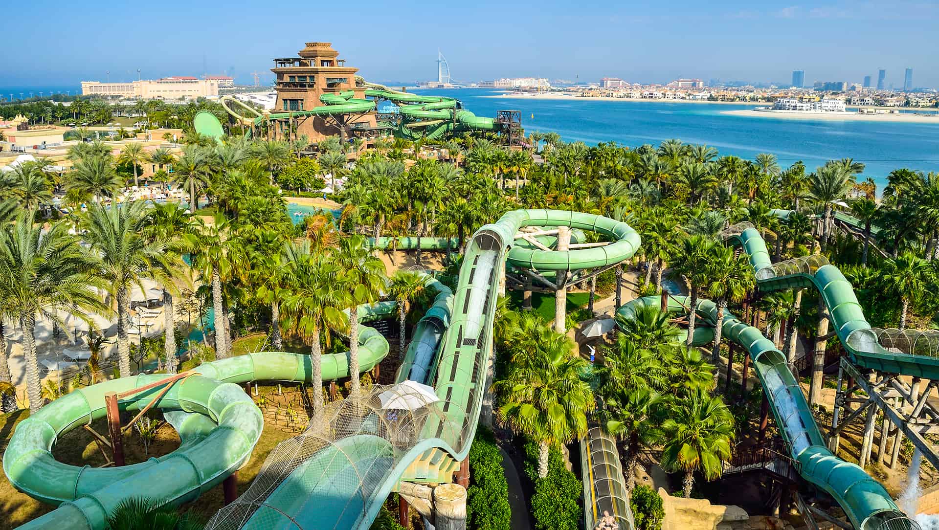 https://mdw-travel-data-us-east-1.s3.amazonaws.com/img/country/United-Arab-Emirates/Aqua-Marine/img_02.jpg