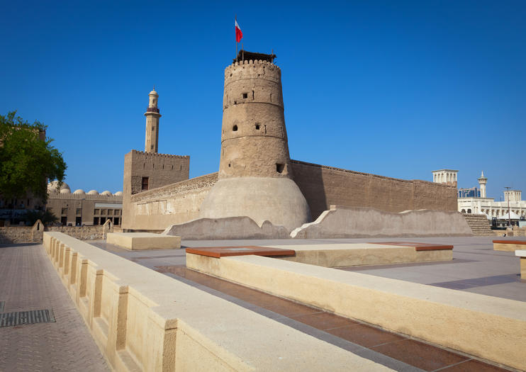https://mdw-travel-data-us-east-1.s3.amazonaws.com/img/country/United-Arab-Emirates/Bithnah-Fort/img_01.jpg
