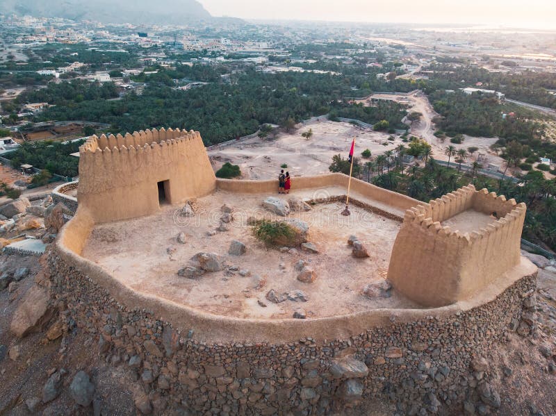 https://mdw-travel-data-us-east-1.s3.amazonaws.com/img/country/United-Arab-Emirates/Dhayah-Fort/img_05.jpg