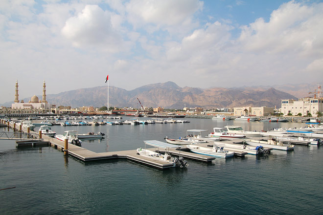 https://mdw-travel-data-us-east-1.s3.amazonaws.com/img/country/United-Arab-Emirates/Dibba-Al-Hisn-City-Centre/img_02.jpg