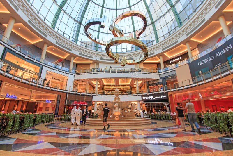 https://mdw-travel-data-us-east-1.s3.amazonaws.com/img/country/United-Arab-Emirates/Dubai-Mall/img_00.jpg