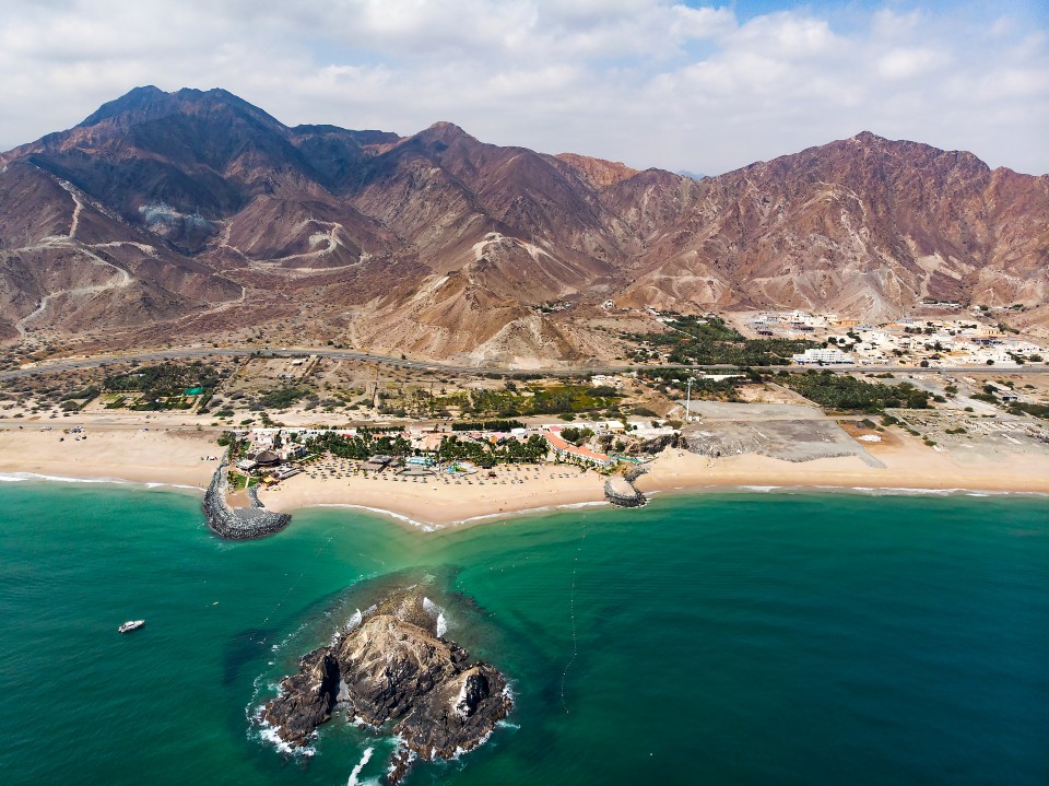 https://mdw-travel-data-us-east-1.s3.amazonaws.com/img/country/United-Arab-Emirates/Fujairah-Heritage-Village/img_01.jpg
