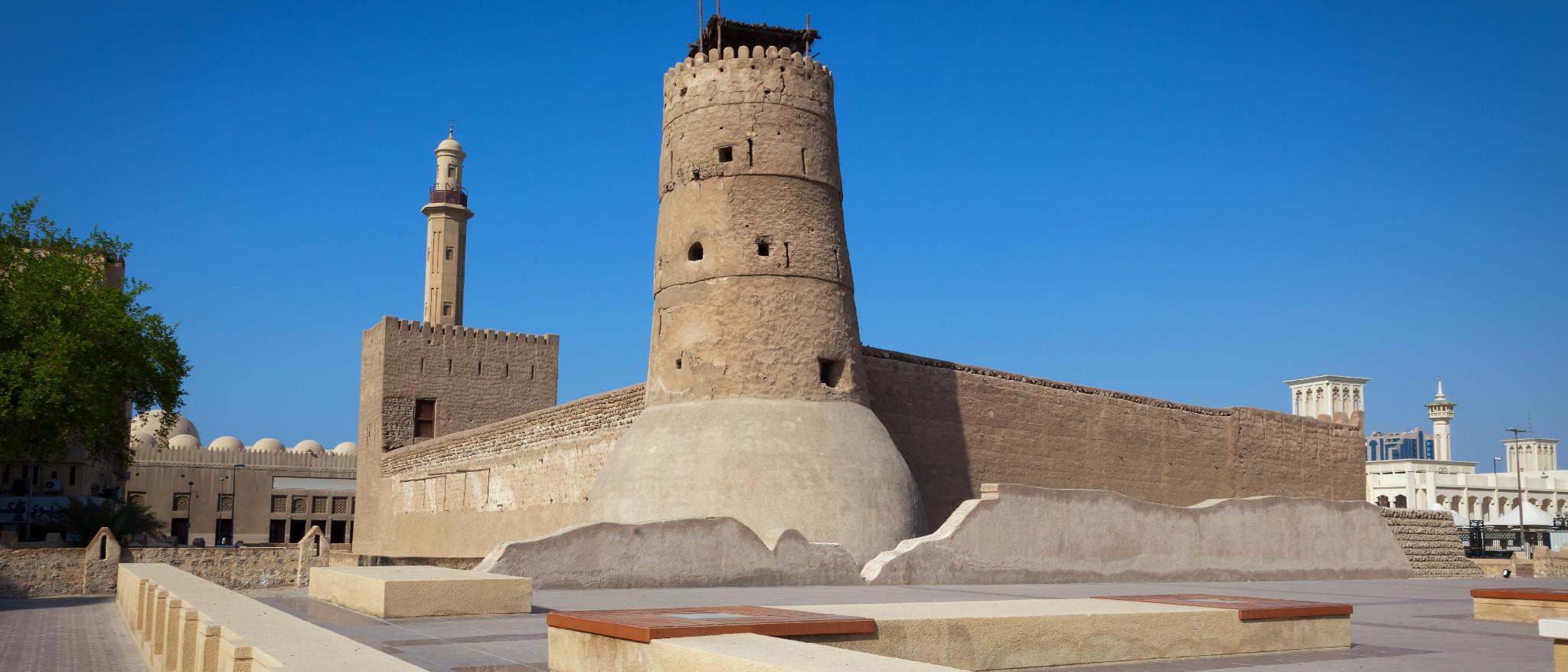 https://mdw-travel-data-us-east-1.s3.amazonaws.com/img/country/United-Arab-Emirates/Fujairah-International-Marine-Club/img_02.jpg