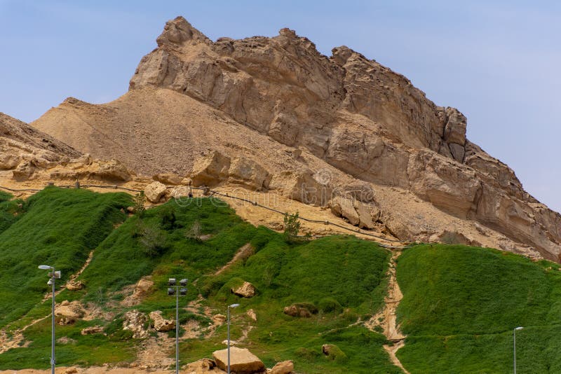 https://mdw-travel-data-us-east-1.s3.amazonaws.com/img/country/United-Arab-Emirates/Green-Mubazzarah/img_01.jpg