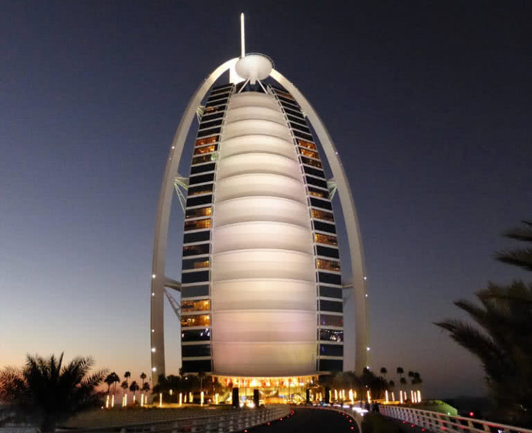 https://mdw-travel-data-us-east-1.s3.amazonaws.com/img/country/United-Arab-Emirates/Hameem/img_02.jpg