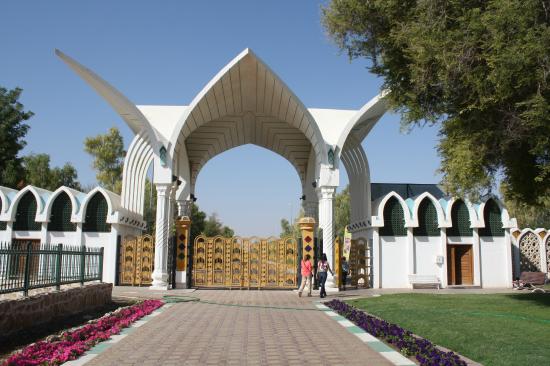 https://mdw-travel-data-us-east-1.s3.amazonaws.com/img/country/United-Arab-Emirates/Hili-Archaeological-Park/img_01.jpg