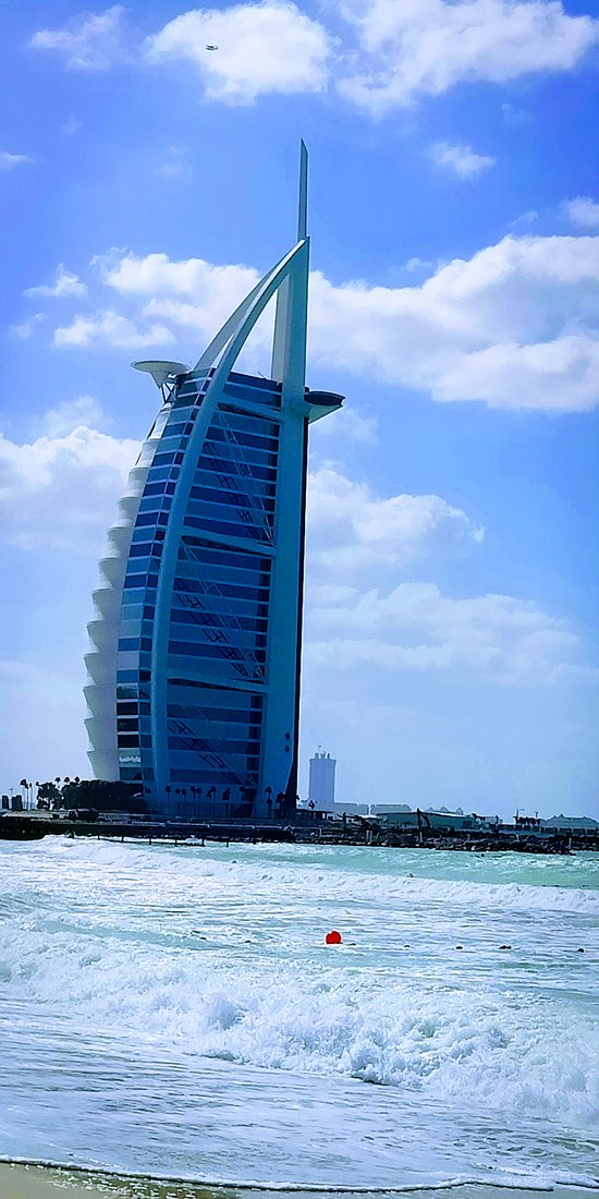 https://mdw-travel-data-us-east-1.s3.amazonaws.com/img/country/United-Arab-Emirates/Jumeirah-Public-Beach/img_02.jpg