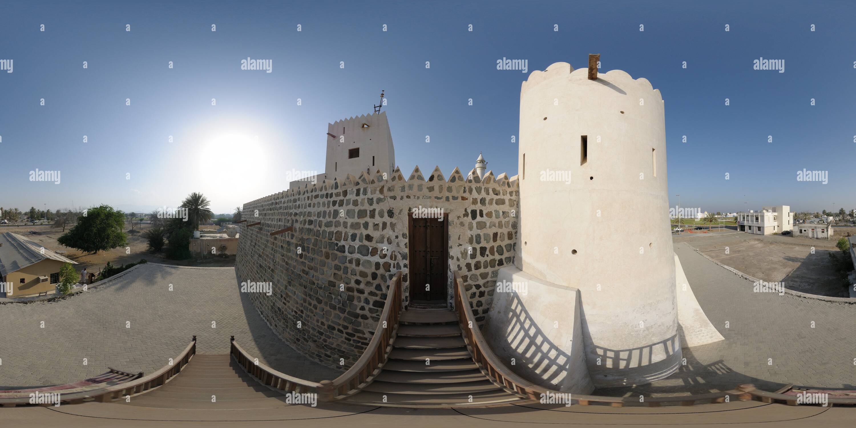 https://mdw-travel-data-us-east-1.s3.amazonaws.com/img/country/United-Arab-Emirates/Kalba-Fort/img_01.jpg