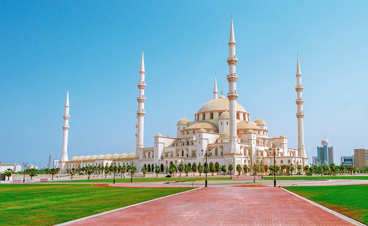 https://mdw-travel-data-us-east-1.s3.amazonaws.com/img/country/United-Arab-Emirates/Kalba-Heritage-Village/img_02.jpg