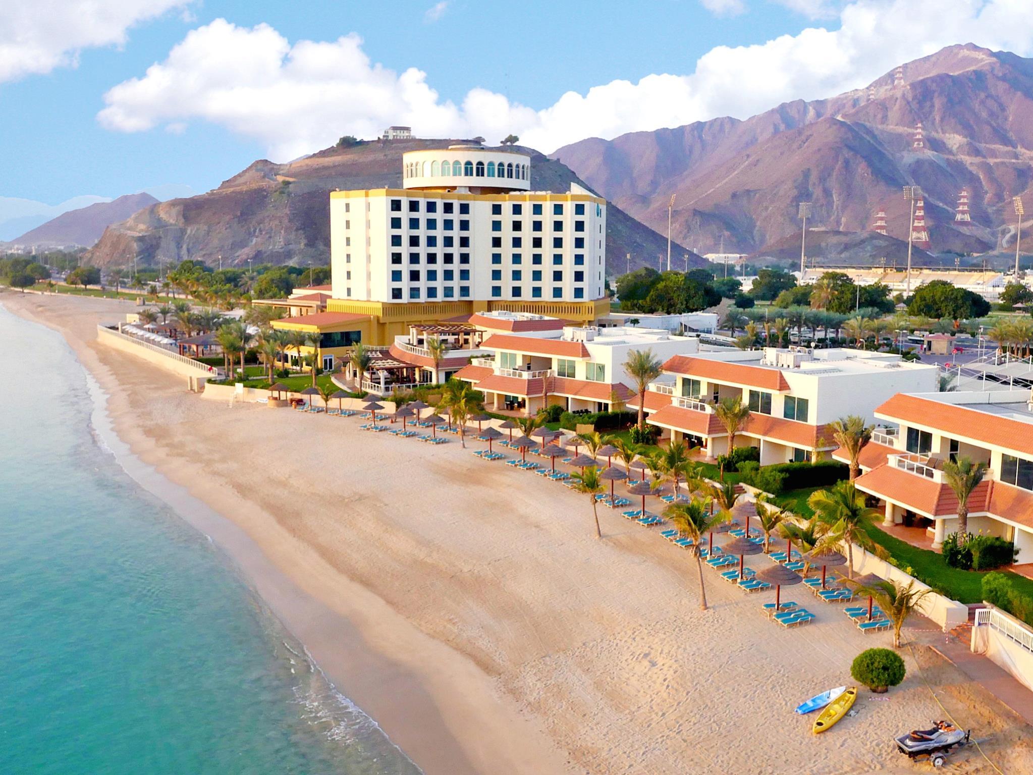 https://mdw-travel-data-us-east-1.s3.amazonaws.com/img/country/United-Arab-Emirates/Khor-Fakkan-Beach/img_02.jpg