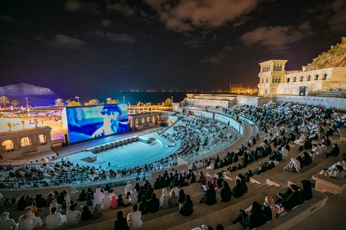 https://mdw-travel-data-us-east-1.s3.amazonaws.com/img/country/United-Arab-Emirates/Khorfakkan-Amphitheatre/img_00.jpg