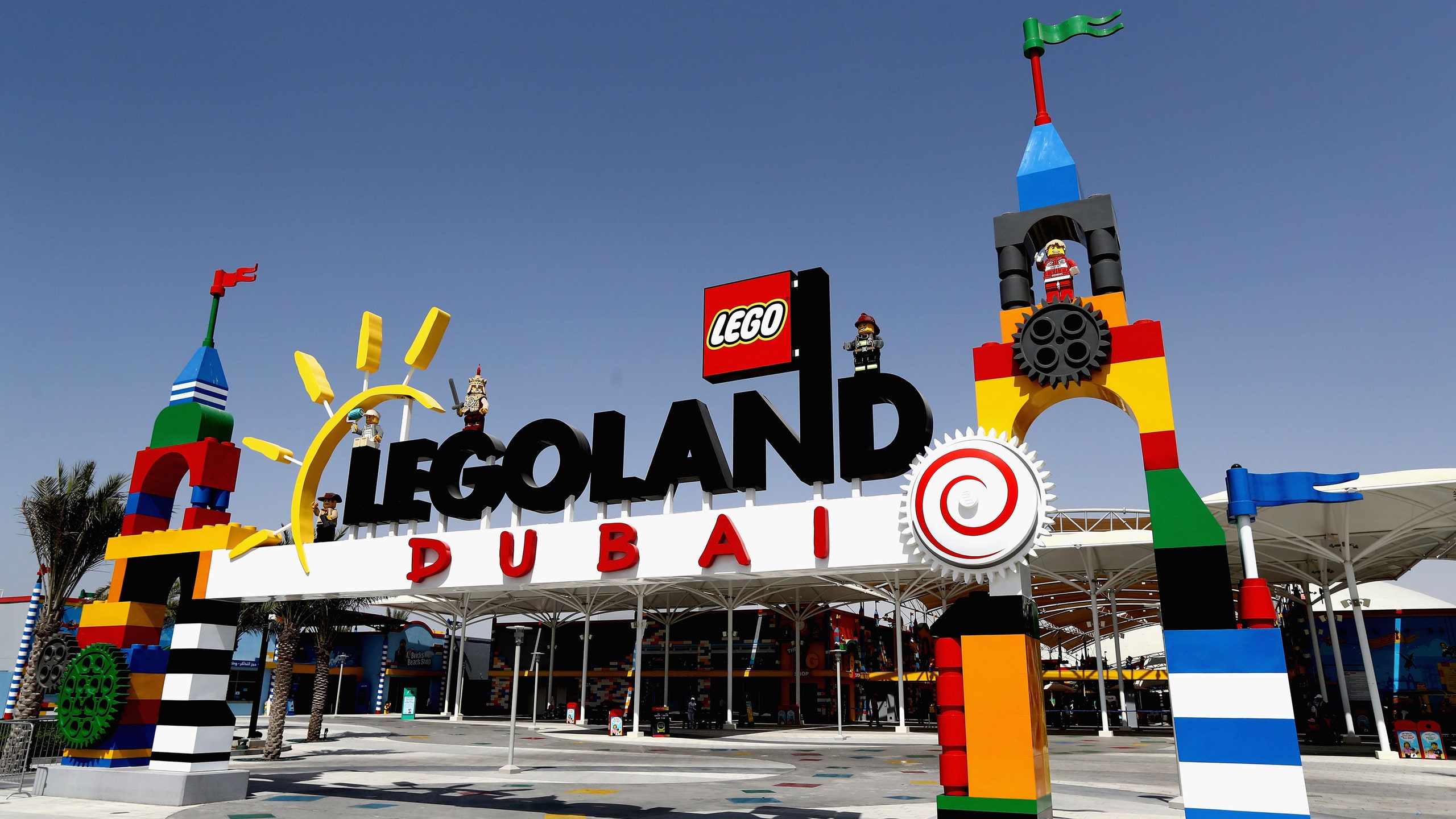 https://mdw-travel-data-us-east-1.s3.amazonaws.com/img/country/United-Arab-Emirates/Legoland-Dubai/img_00.jpg