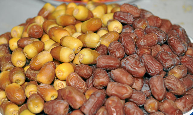 https://mdw-travel-data-us-east-1.s3.amazonaws.com/img/country/United-Arab-Emirates/Liwa-Date-Festival/img_02.jpg