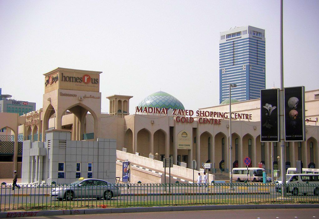https://mdw-travel-data-us-east-1.s3.amazonaws.com/img/country/United-Arab-Emirates/Madinat-Zayed-Shopping-Centre/img_01.jpg