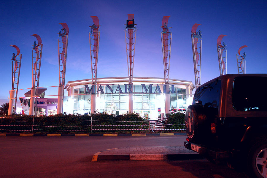 https://mdw-travel-data-us-east-1.s3.amazonaws.com/img/country/United-Arab-Emirates/Manar-Mall/img_00.jpg