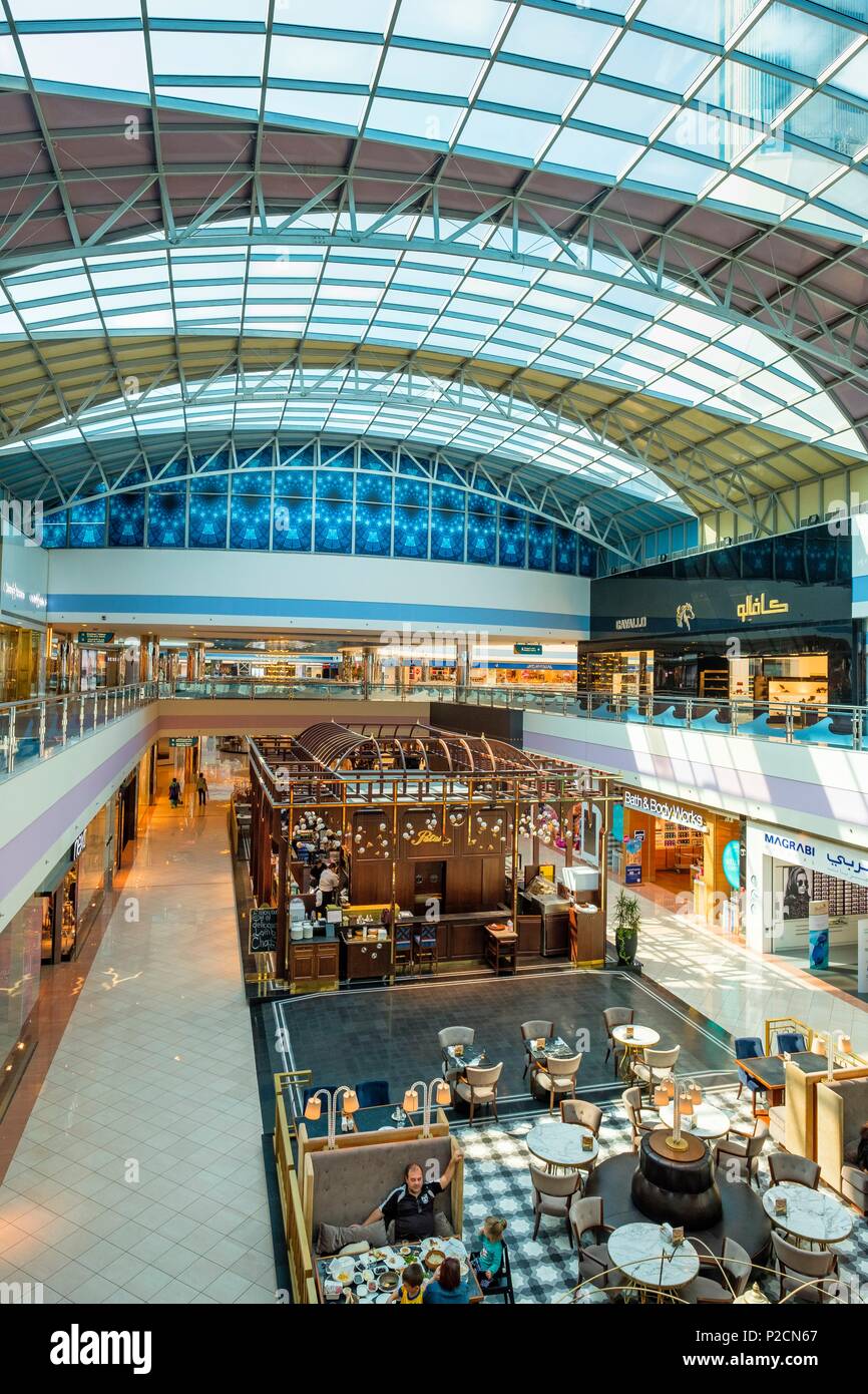 https://mdw-travel-data-us-east-1.s3.amazonaws.com/img/country/United-Arab-Emirates/Marina-Mall/img_03.jpg