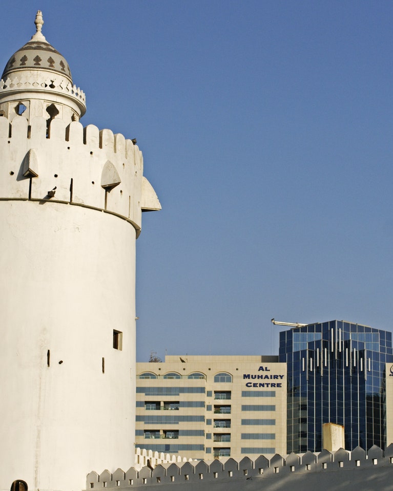 https://mdw-travel-data-us-east-1.s3.amazonaws.com/img/country/United-Arab-Emirates/Qasr-Al-Hosn/img_02.jpg