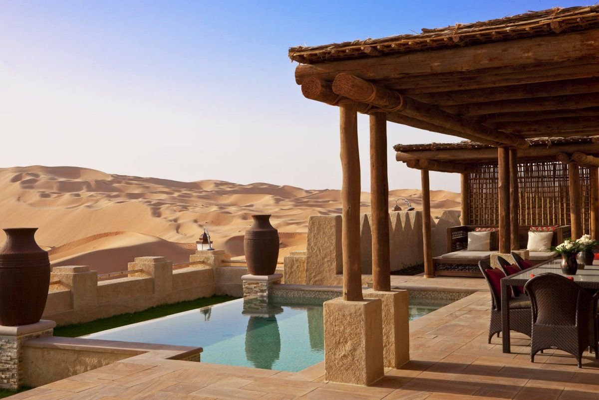 https://mdw-travel-data-us-east-1.s3.amazonaws.com/img/country/United-Arab-Emirates/Qasr-Al-Sarab-Desert-Resort/img_01.jpg