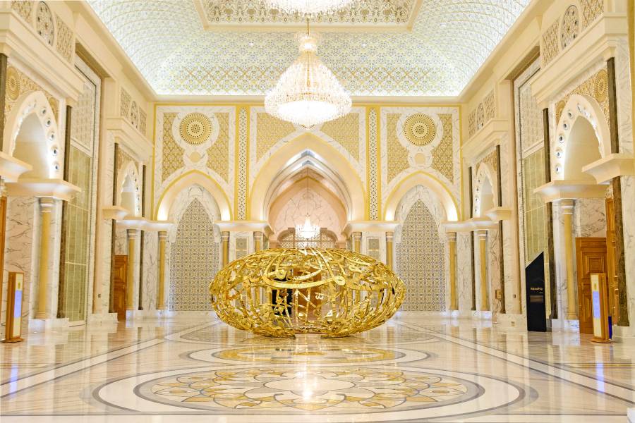 https://mdw-travel-data-us-east-1.s3.amazonaws.com/img/country/United-Arab-Emirates/Qasr-Al-Watan/img_04.jpg