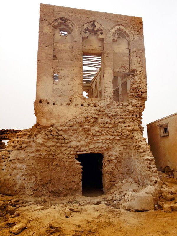 https://mdw-travel-data-us-east-1.s3.amazonaws.com/img/country/United-Arab-Emirates/RAK-Ghost-Town/img_01.jpg