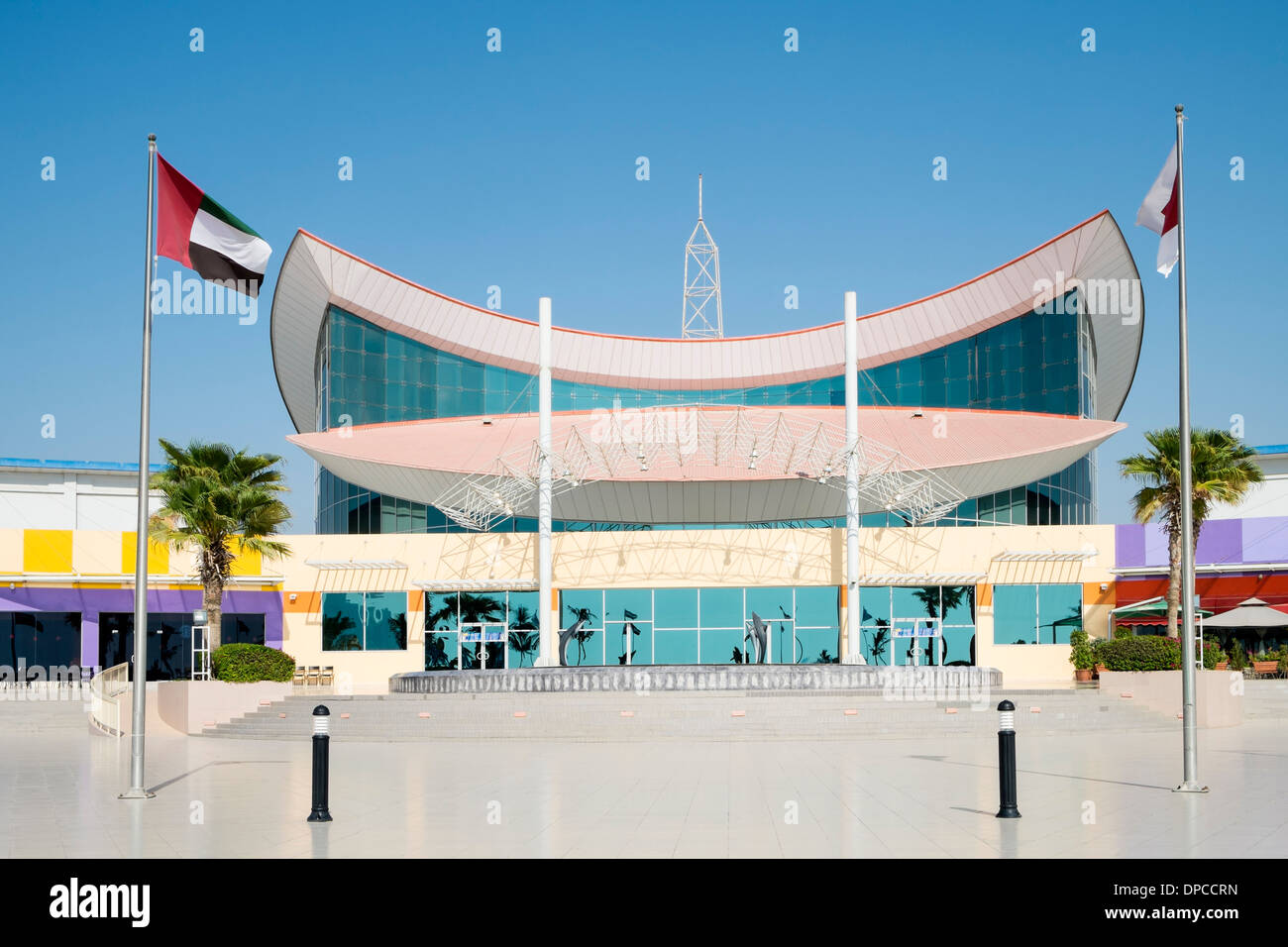 https://mdw-travel-data-us-east-1.s3.amazonaws.com/img/country/United-Arab-Emirates/RAK-Track/img_03.jpg
