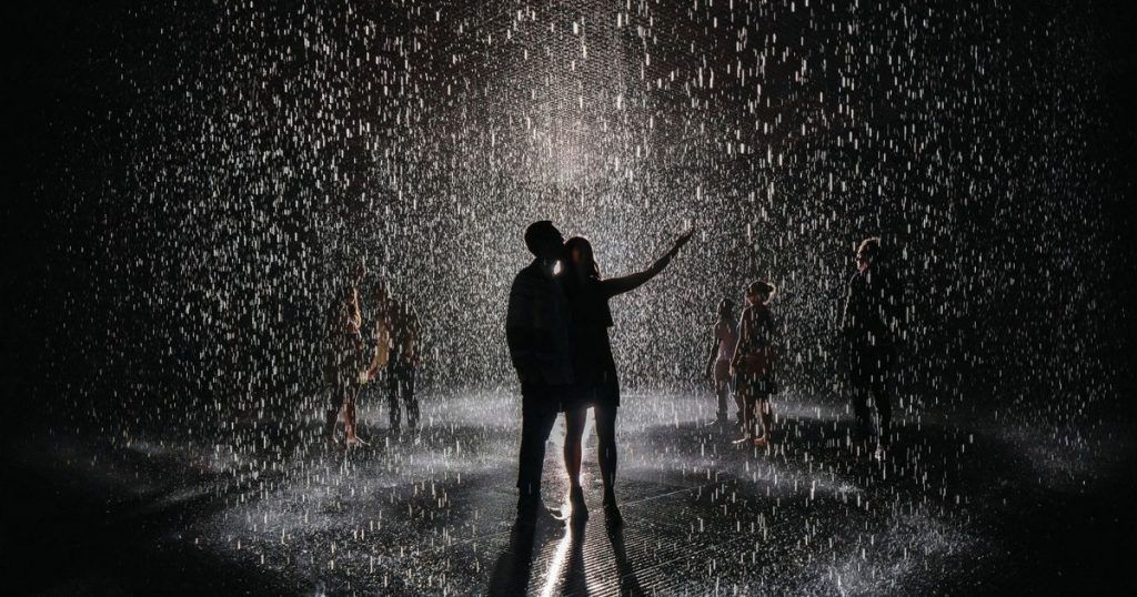 https://mdw-travel-data-us-east-1.s3.amazonaws.com/img/country/United-Arab-Emirates/Rain-Room-Sharjah/img_01.jpg