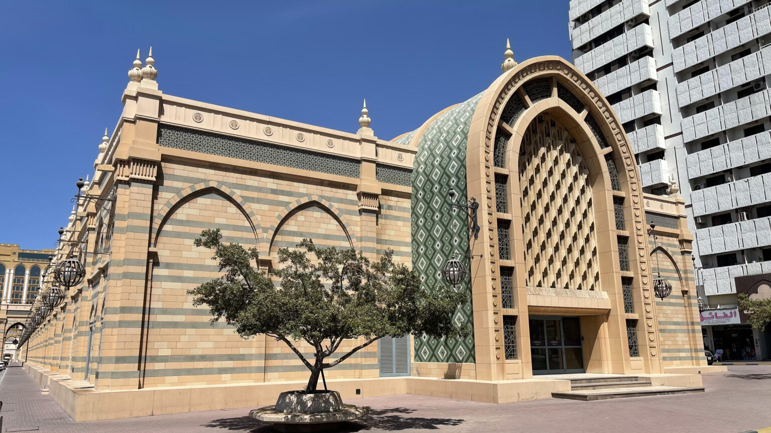 https://mdw-travel-data-us-east-1.s3.amazonaws.com/img/country/United-Arab-Emirates/Sharjah-Museum-of-Islamic-Civilization/img_03.jpg