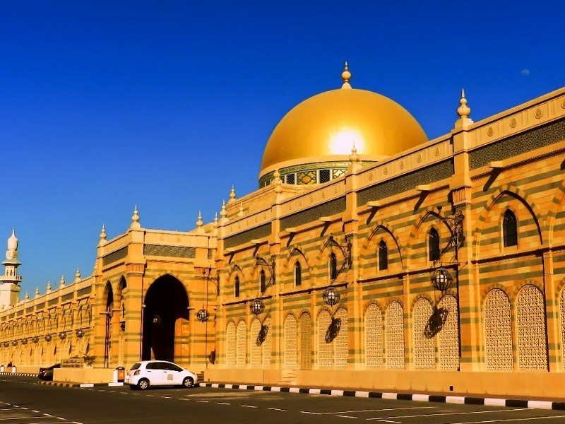 https://mdw-travel-data-us-east-1.s3.amazonaws.com/img/country/United-Arab-Emirates/Sharjah-Museum-of-Sharjah-Art-Foundation/img_01.jpg