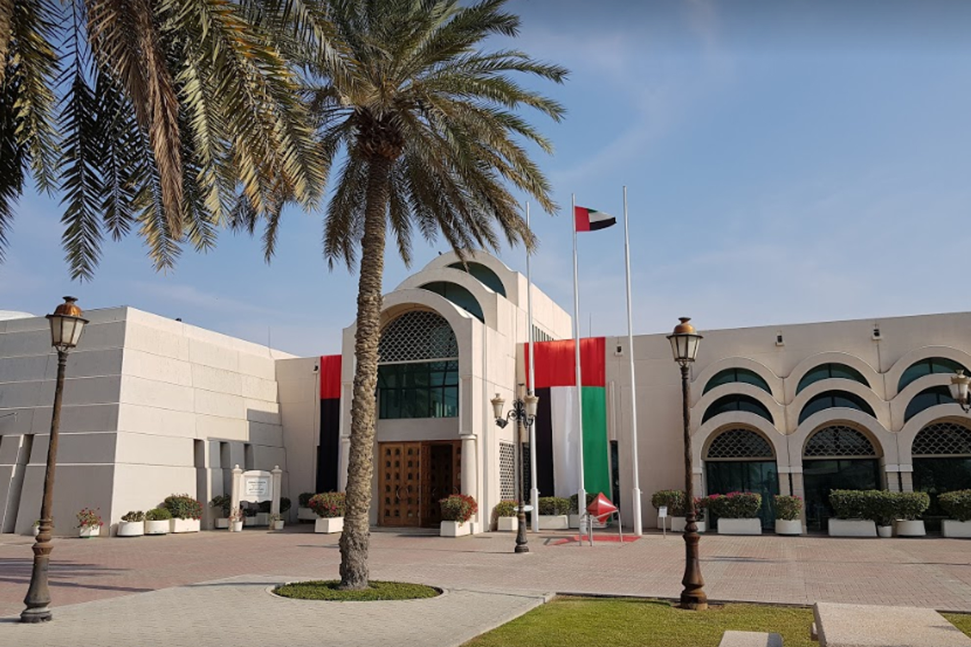 https://mdw-travel-data-us-east-1.s3.amazonaws.com/img/country/United-Arab-Emirates/Sharjah-Science-Museum/img_00.jpg