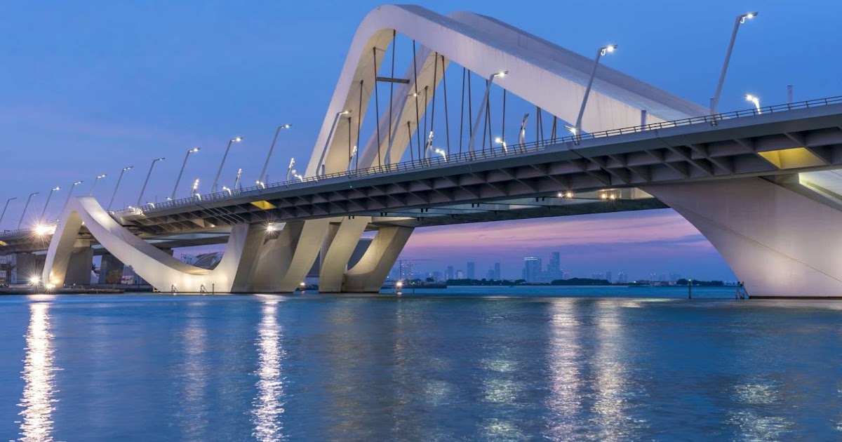 https://mdw-travel-data-us-east-1.s3.amazonaws.com/img/country/United-Arab-Emirates/Sheikh-Zayed-Bridge/img_00.jpg