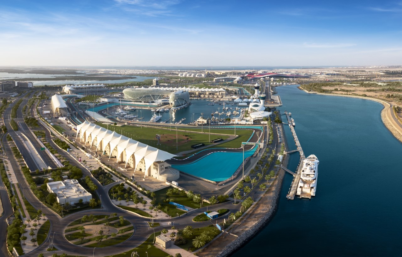 https://mdw-travel-data-us-east-1.s3.amazonaws.com/img/country/United-Arab-Emirates/Yas-Island/img_03.jpg