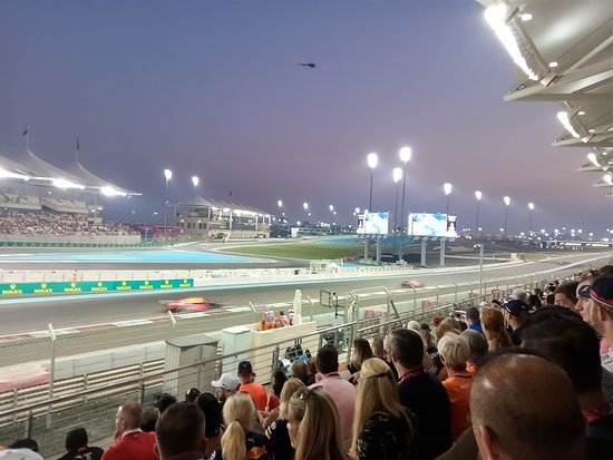https://mdw-travel-data-us-east-1.s3.amazonaws.com/img/country/United-Arab-Emirates/Yas-Marina-Circuit/img_03.jpg