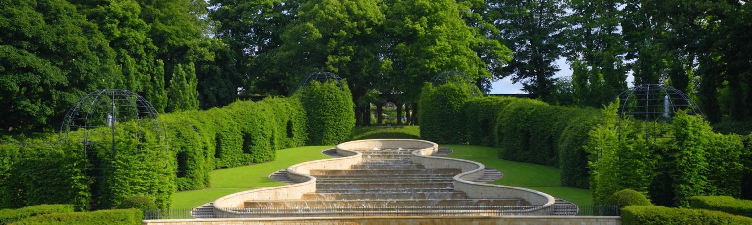 https://mdw-travel-data-us-east-1.s3.amazonaws.com/img/country/United-Kingdom/Alnwick-Garden/img_01.jpg