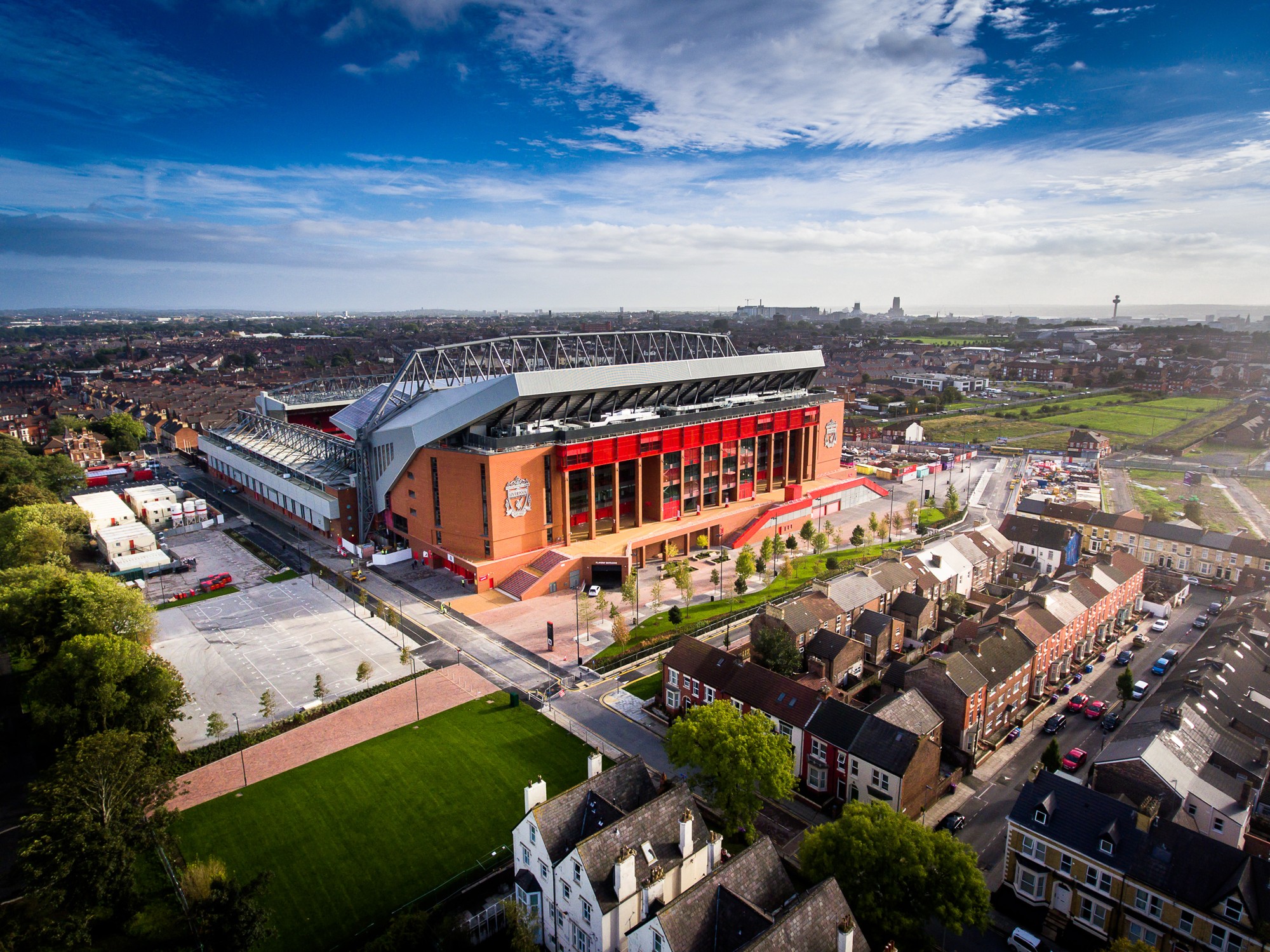 https://mdw-travel-data-us-east-1.s3.amazonaws.com/img/country/United-Kingdom/Anfield-Stadium/img_02.jpg