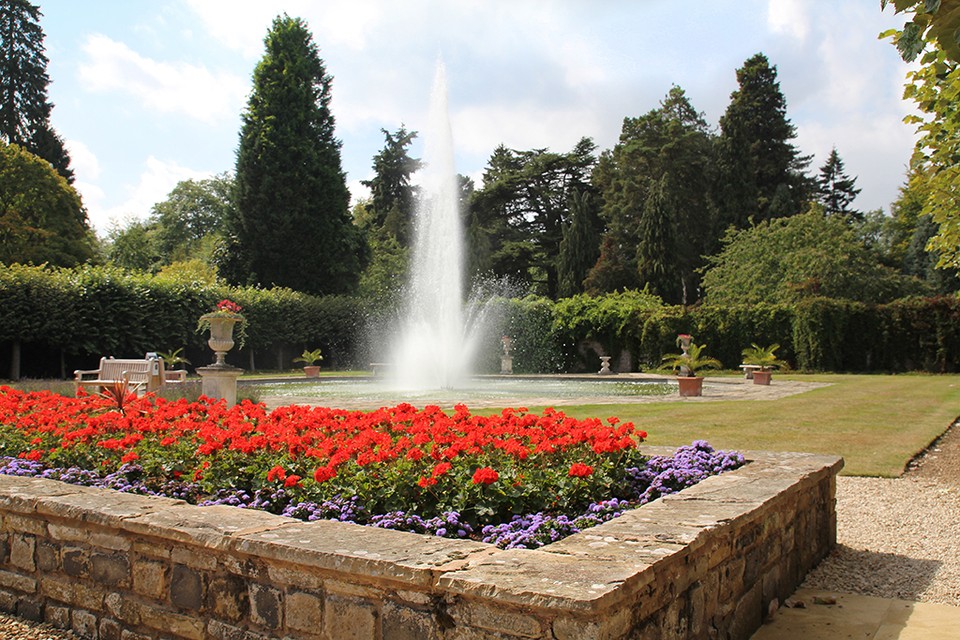 https://mdw-travel-data-us-east-1.s3.amazonaws.com/img/country/United-Kingdom/Arley-Arboretum/img_02.jpg
