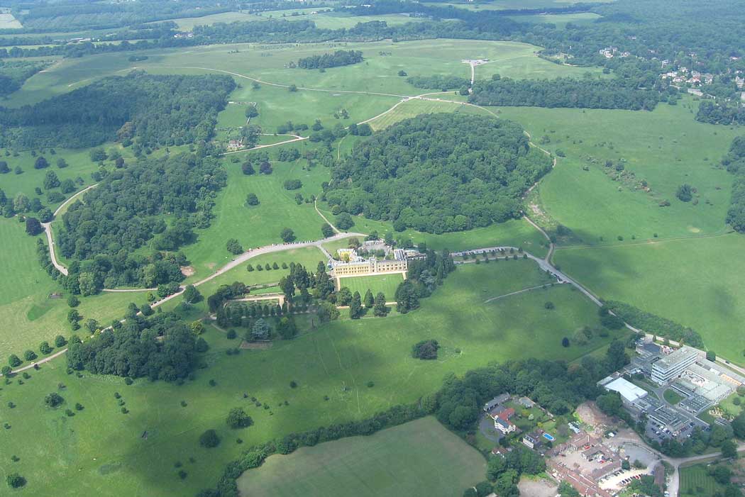 https://mdw-travel-data-us-east-1.s3.amazonaws.com/img/country/United-Kingdom/Ashton-Court-Estate/img_01.jpg