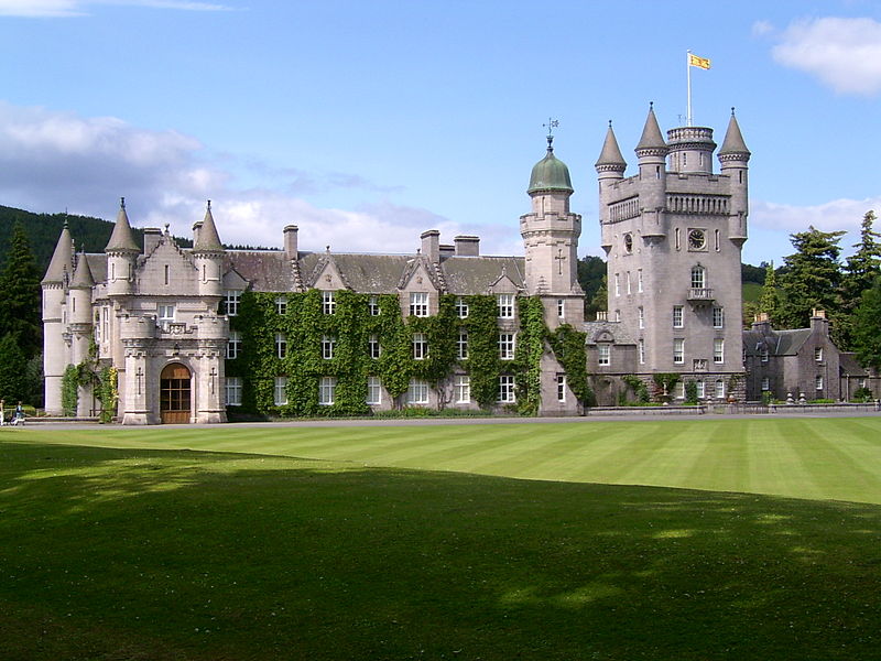 https://mdw-travel-data-us-east-1.s3.amazonaws.com/img/country/United-Kingdom/Balmoral-Castle/img_00.jpg