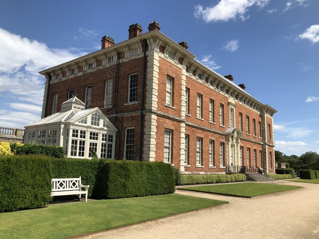 https://mdw-travel-data-us-east-1.s3.amazonaws.com/img/country/United-Kingdom/Beningbrough-Hall/img_02.jpg