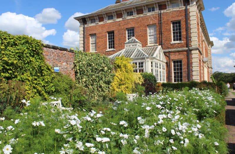 https://mdw-travel-data-us-east-1.s3.amazonaws.com/img/country/United-Kingdom/Beningbrough-Hall/img_03.jpg