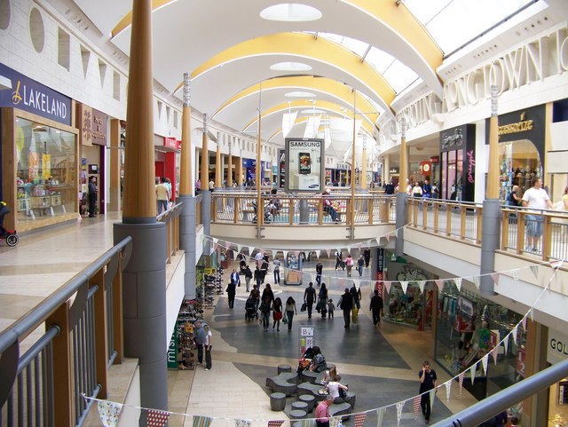 https://mdw-travel-data-us-east-1.s3.amazonaws.com/img/country/United-Kingdom/Bluewater-Shopping-Centre/img_03.jpg