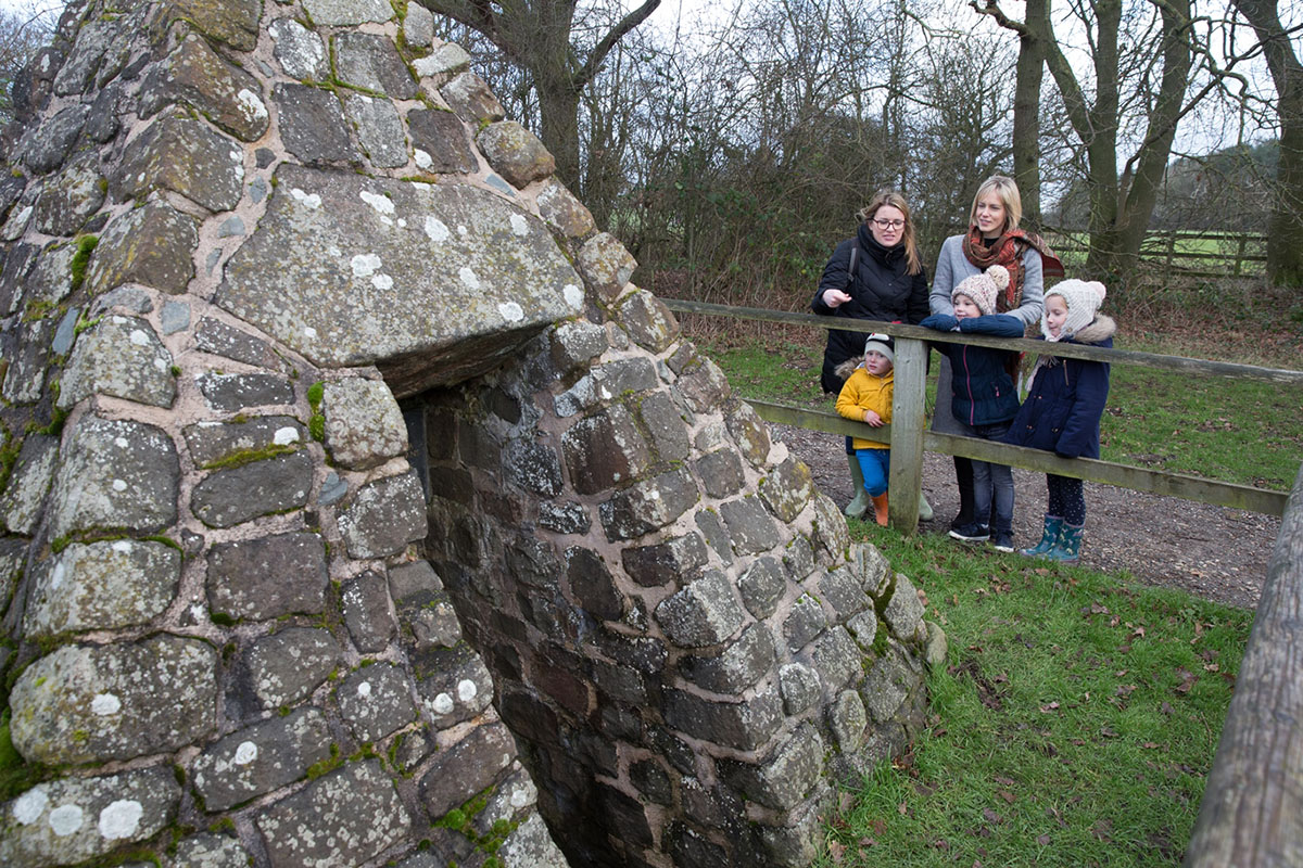 https://mdw-travel-data-us-east-1.s3.amazonaws.com/img/country/United-Kingdom/Bosworth-Battlefield-Heritage-Centre-and-Country-Park/img_02.jpg
