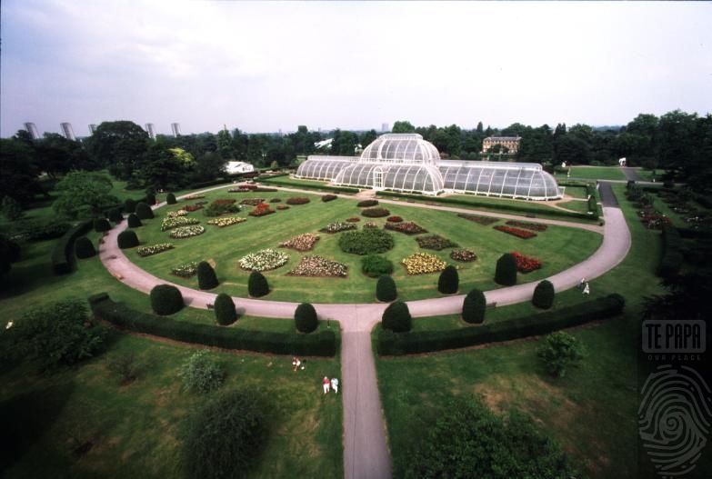 https://mdw-travel-data-us-east-1.s3.amazonaws.com/img/country/United-Kingdom/Botanic-Gardens/img_02.jpg