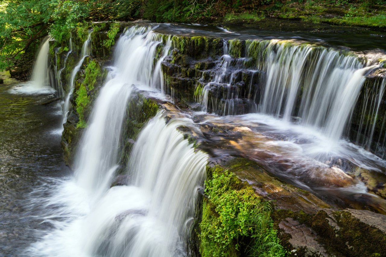 https://mdw-travel-data-us-east-1.s3.amazonaws.com/img/country/United-Kingdom/Brecon-Beacons-National-Park/img_03.jpg