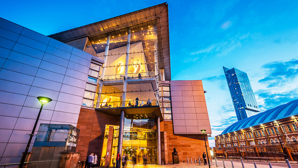 https://mdw-travel-data-us-east-1.s3.amazonaws.com/img/country/United-Kingdom/Bridgewater-Hall/img_03.jpg