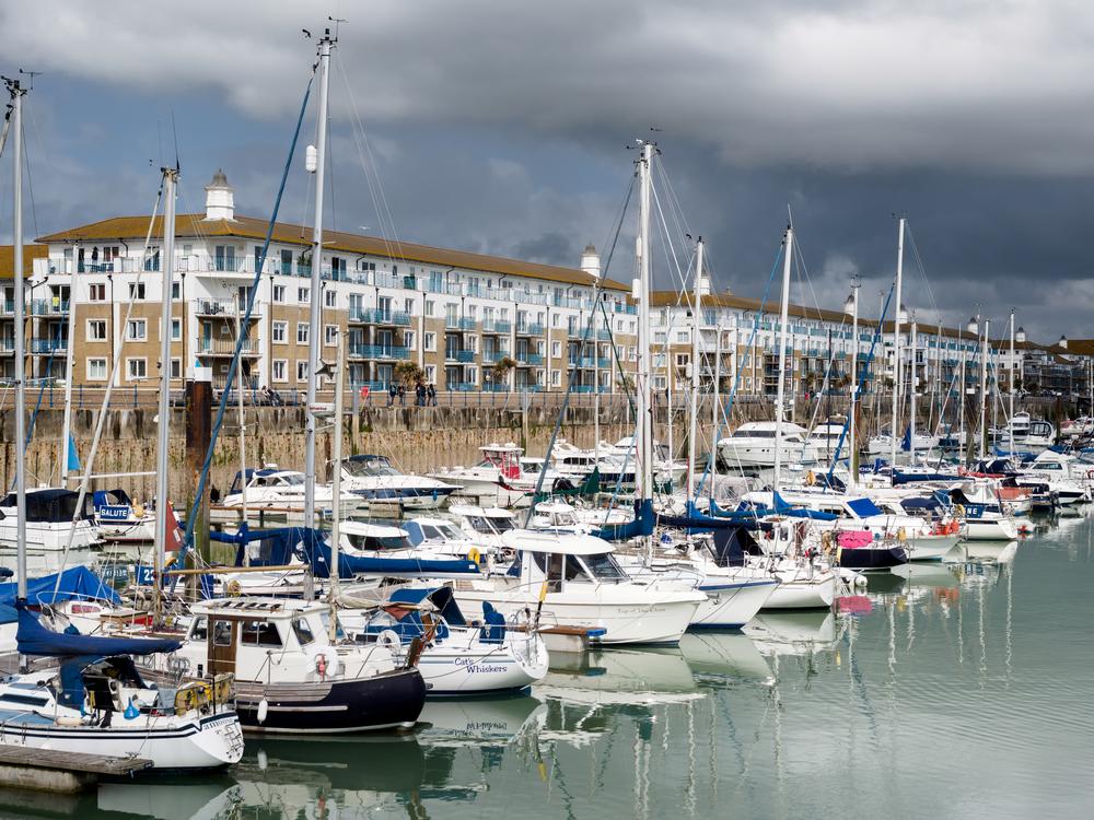 https://mdw-travel-data-us-east-1.s3.amazonaws.com/img/country/United-Kingdom/Brighton-Marina/img_03.jpg