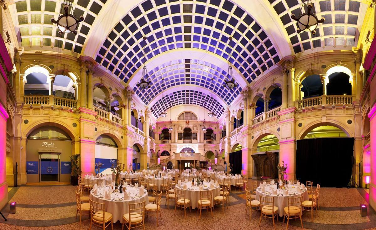 https://mdw-travel-data-us-east-1.s3.amazonaws.com/img/country/United-Kingdom/Bristol-Museum-and-Art-Gallery/img_02.jpg