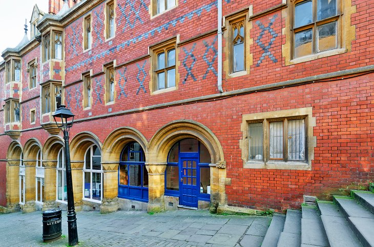 https://mdw-travel-data-us-east-1.s3.amazonaws.com/img/country/United-Kingdom/Bristol-Old-Vic/img_02.jpg